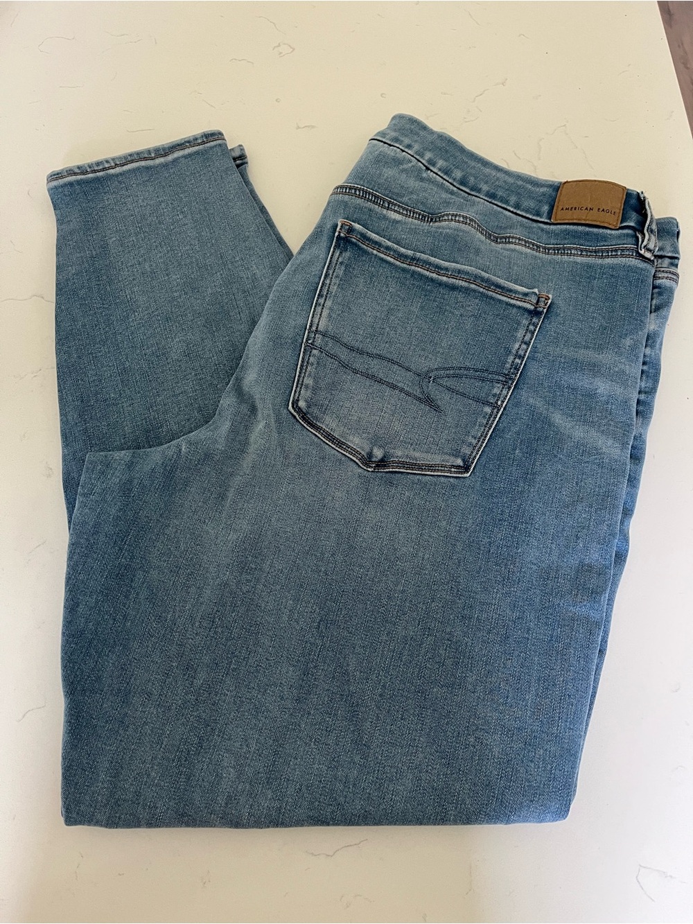 American Eagle Outfitters Light Wash Slim Straight Jeans - Blue